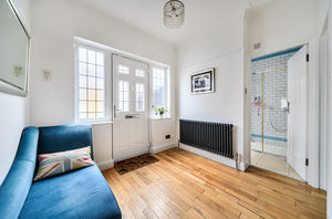 Entrance hall- click for photo gallery